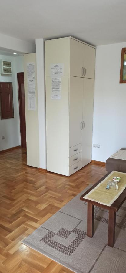 Apartment Laca Vrnjačka Banja Extérieur photo