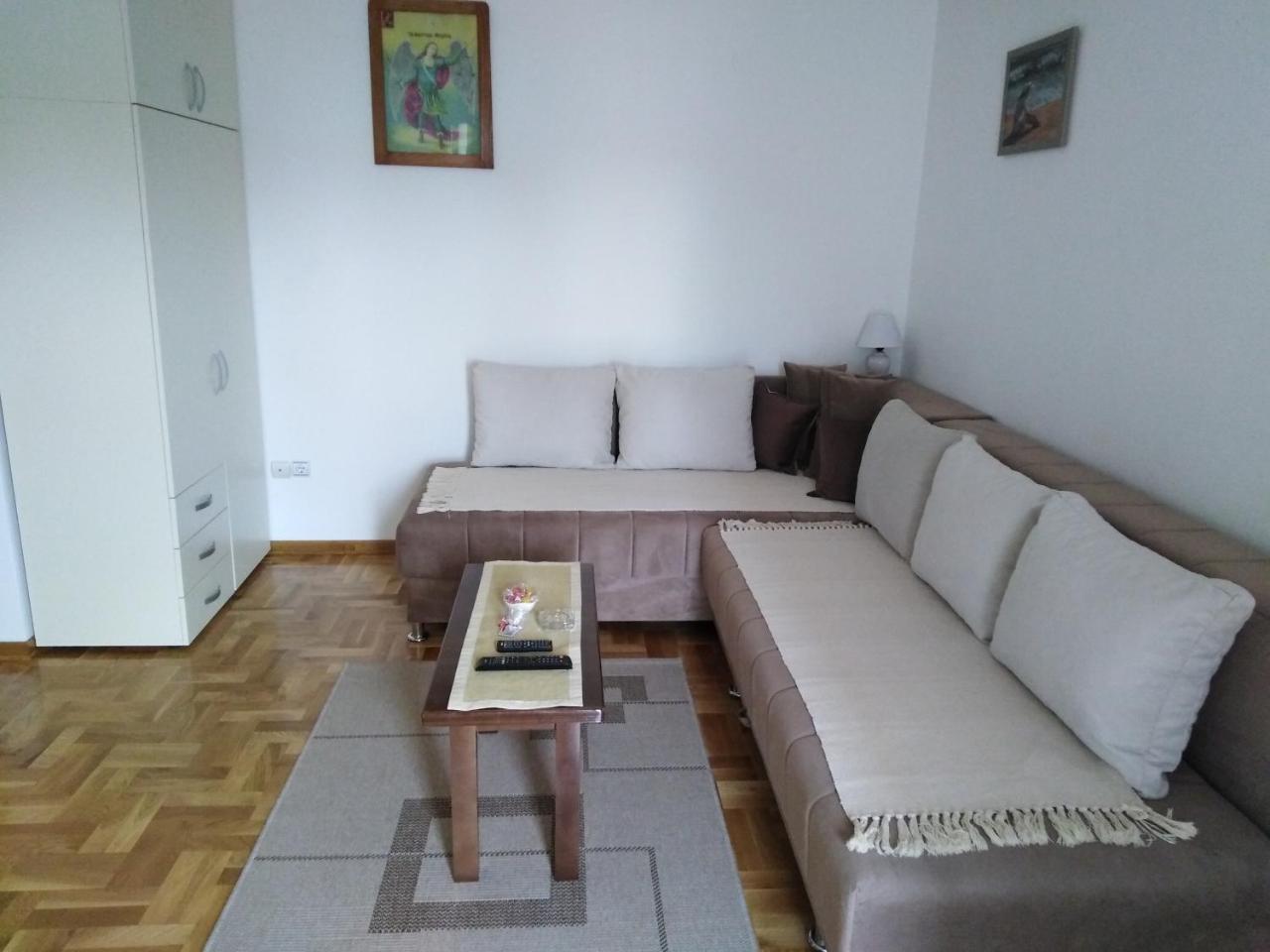 Apartment Laca Vrnjačka Banja Extérieur photo